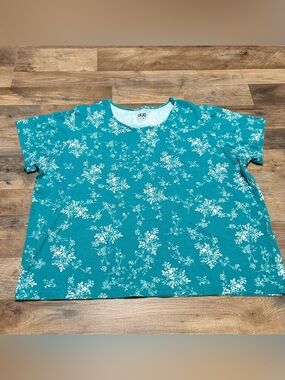 American Sweetheart Floral Tee Green White Print Size XX
